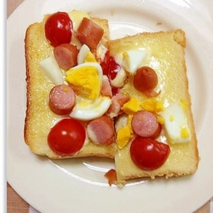 トマトと卵のトースト